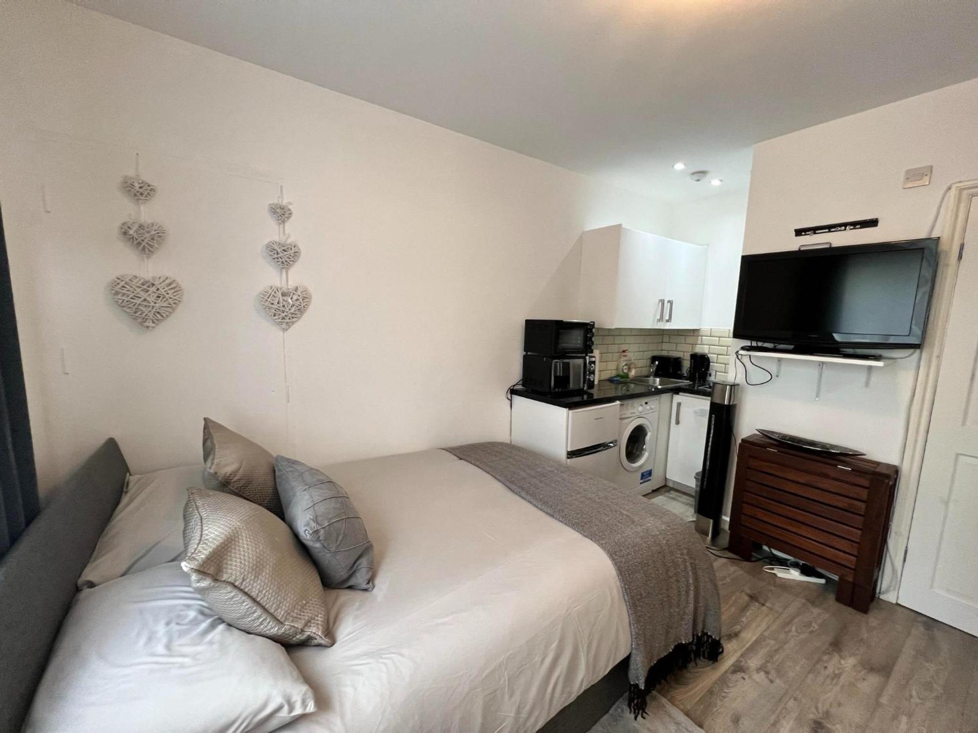 Cosy Studio Flat London Exterior photo